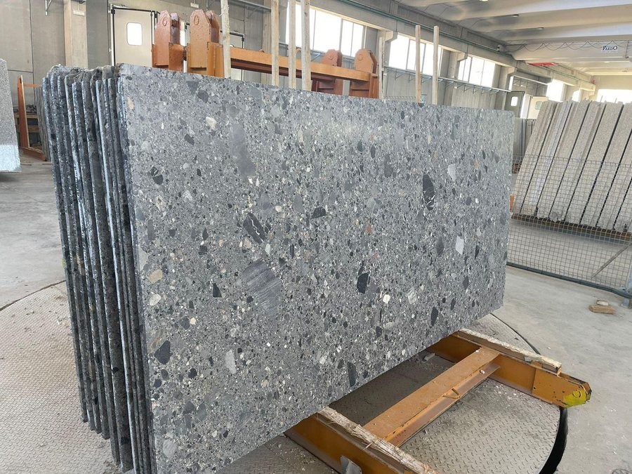 Ceppo Grigio, grey conglomerate stone